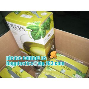 Заполняя сумка прокатанная алюминиевой фольгой ясного пластикового пакета красного вина упаковывая хранения в коробке, алюминиевая течебезопасная сумка в коробке ф