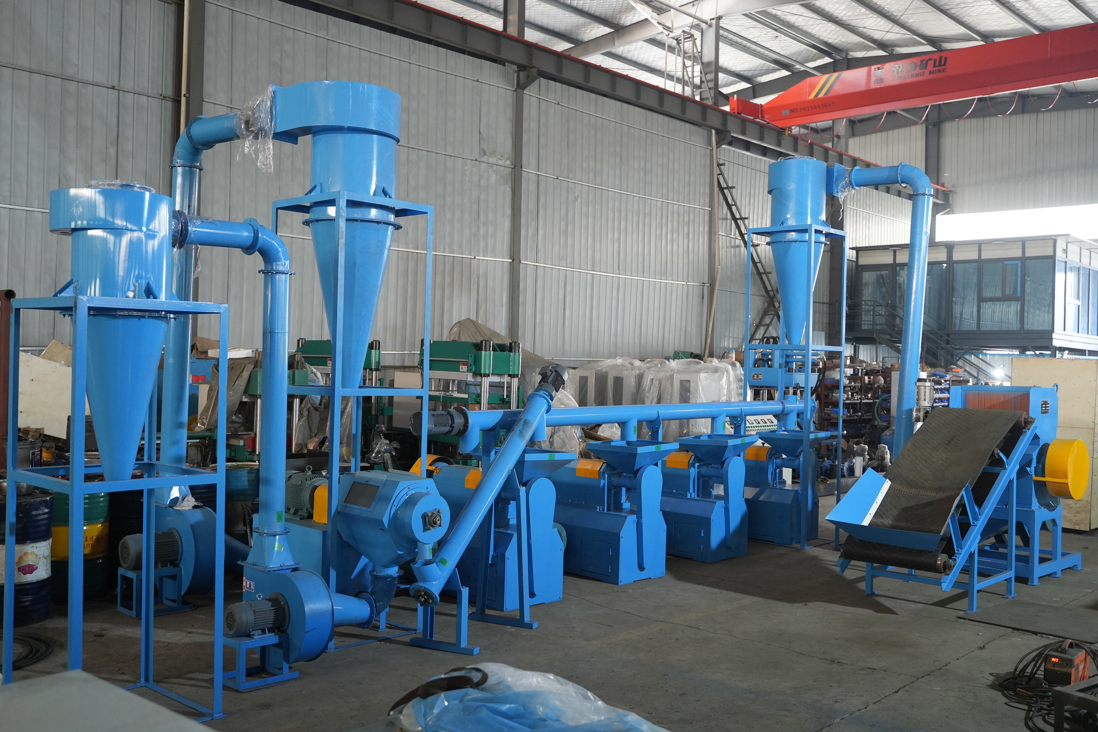 Rubber Grinder Crusher / Fine Rubber Powder Pulverizer