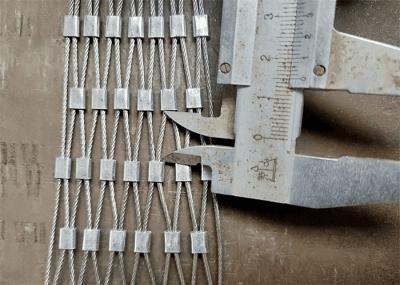 60 Degree Stainless Steel 304 Wire Mesh Rope Fence 303 2.0mm Animal Enclosure Hand Woven