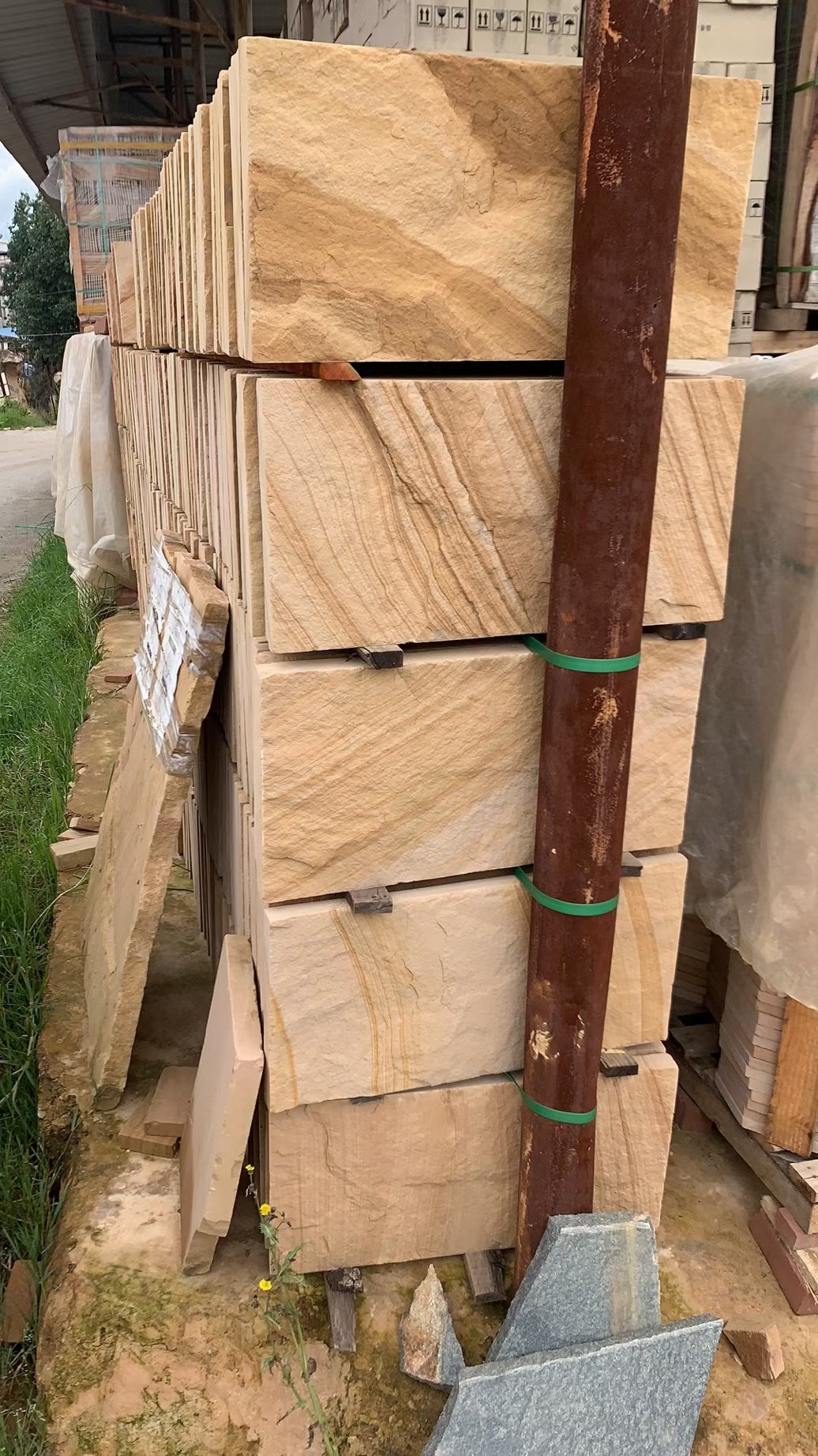 Подгонянное плакирование камня здания плакирования облицовки песчаника для внешних стен