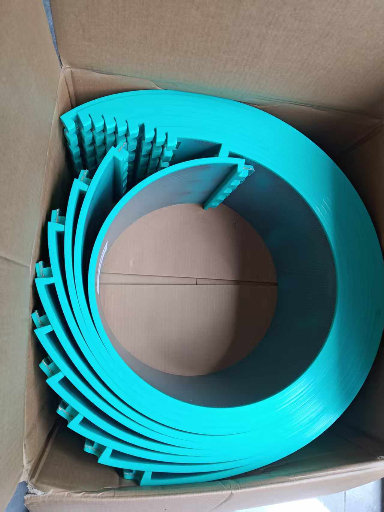 Heat Wear Resistant Polyurethane PU Anvil Cover with Uniform Thickness and Inner Steel Plate Structure for Rotary Die Cutting