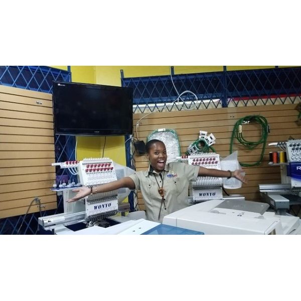 Single Head Automatique Embroidery Machine a Broderie Machine Logo/Hat/Shirts Embroider