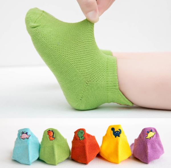 Latest style baby kids colorful socks embroidery logo comfortable cotton children socks