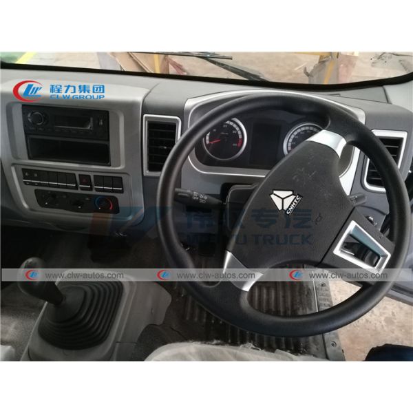 sinotruk Howo RHD 10T Diesel Dispensing Truck