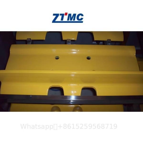 New Sh200 Excavator Track Shoes For Sumitomo Excavator Undercarriage Parts