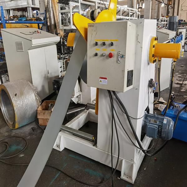Máquina de fabricação de folhas de rolos de perfis de portas metálicas com obturador de HRF