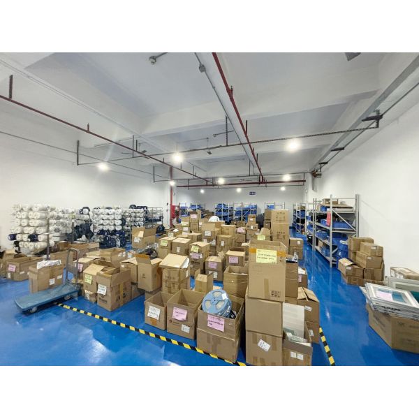 The High-precision RTK Receiver Module G-mouse Is Used for Real-time Centimeter-level Precision Positioning of Vehicles