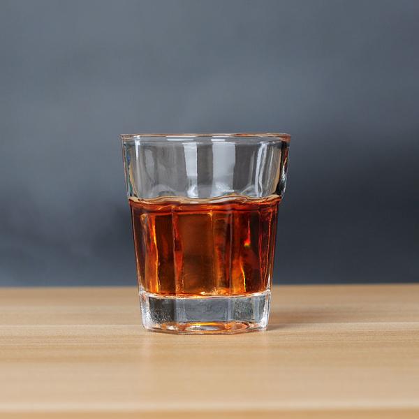 Bulk 45ml 1.5oz Custom Vodka Shot Glasses For Russia Gibraltar Shot Glass 1.5 Oz