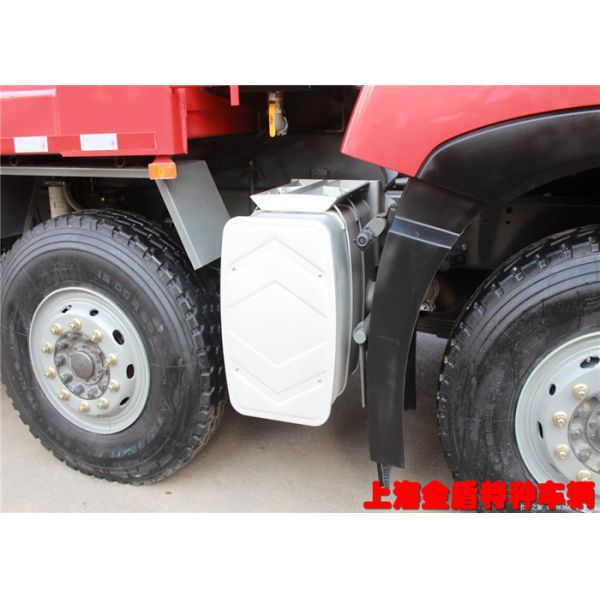 Camion à benne basculante résistant du camion 8x4 8.5m de 540HP SINOTRUK HOWO T7H 15,37 tonnes