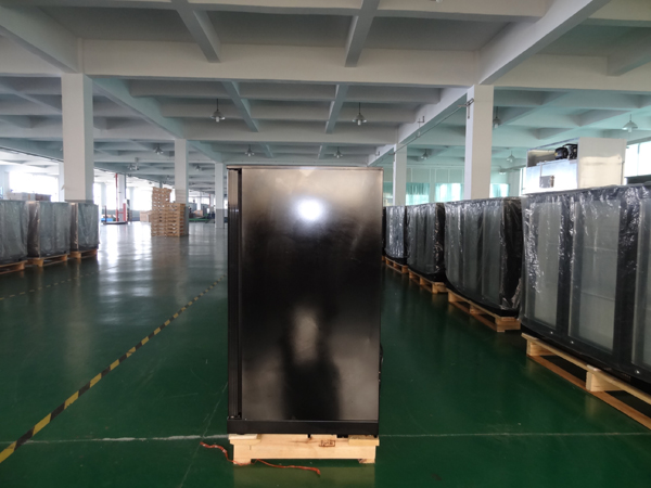 Under Counter Commercial Beverage Refrigerator 1 / 2 / 3 Doors Commercial Fridge
