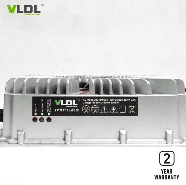 Marine 40A 24V Smart Battery Charger Automatic CC CV Charging Fully Sealed IP65