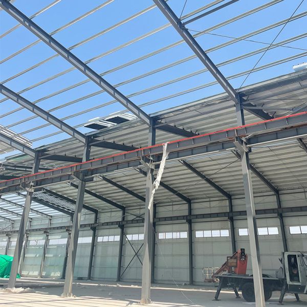 Industrial Steel Structure Office Building , Modern Prefabricated Metal Carports Storage Shed