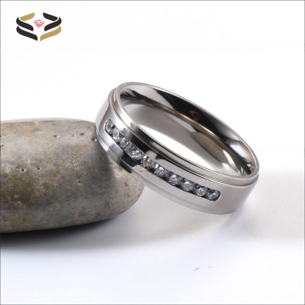 Main Stone Rhinestone Titanium Wedding Ring 6MM Silver CZ Stone Inlayed