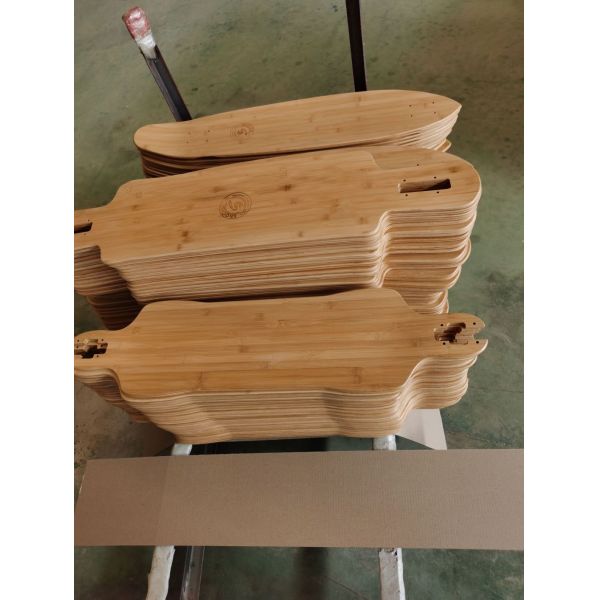 New Design Wholesale 7 Ply Maple Land Cruiser Surfskate Skateboard Adult