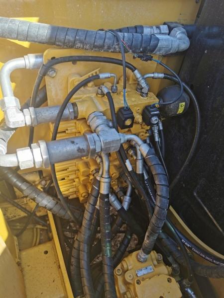 Excavadora CAT307 de alta potência com cilindro hidráulico original e capacidade de balde de 0,31 m3