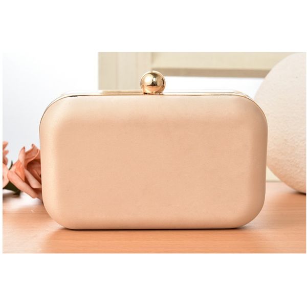 2016 Korean version of the new Ms. Clutch evening bags embroidered ethnic female fashion