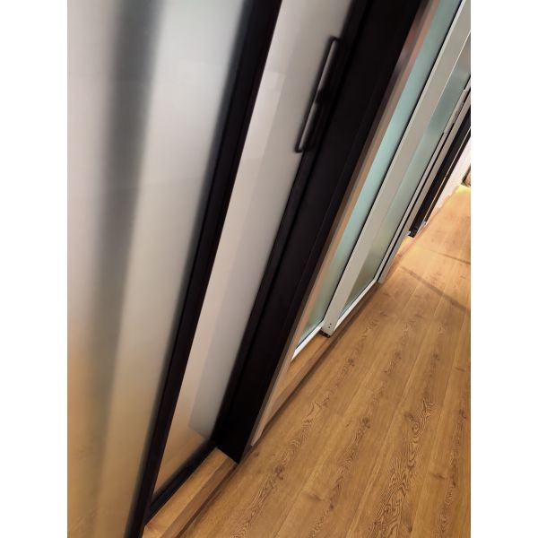 Китайская фабрика настраивает интерьер современный черный тонкий каркас алюминиевый интерьер стеклянная дверь