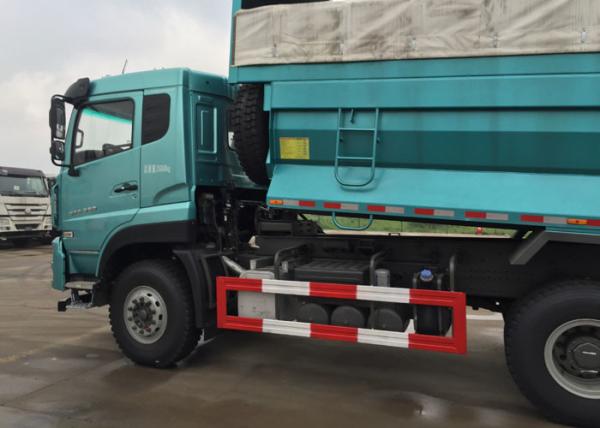 SINOTRUK Dump Truck 25 - 40 Tons For Public Works Carrying Construction Material