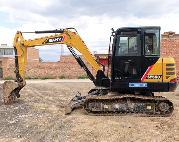 Used Sany SY55 Mini Excavator with Crawler Chain Operating Weight 5780 KG in Shanghai