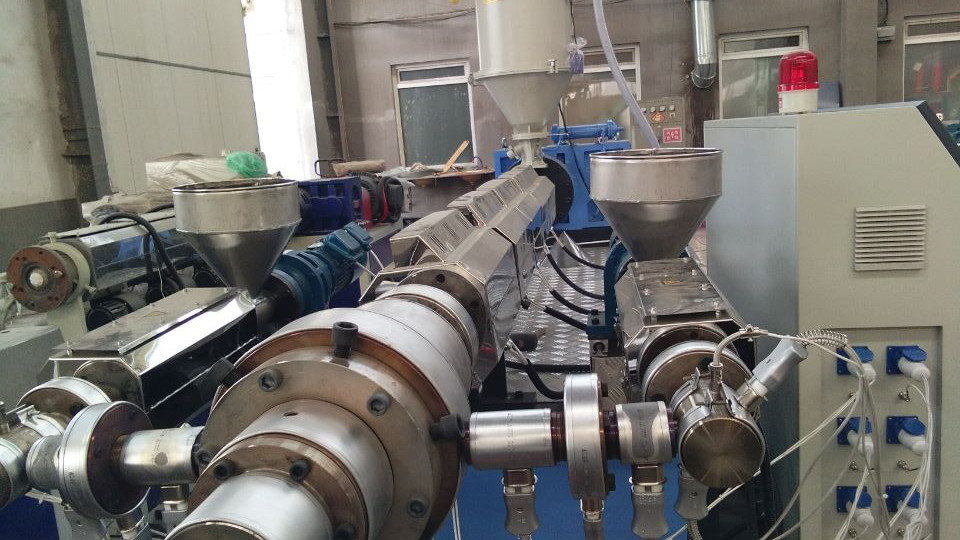 Оборудование трубы HDPE PE Multi/однослойное пластиковое труба PE делая машину