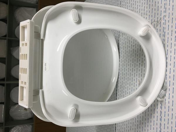 Thickened Antibacterial Hygienic Toilet Seat Cover , Wc Cover Lid Scratch Resistant