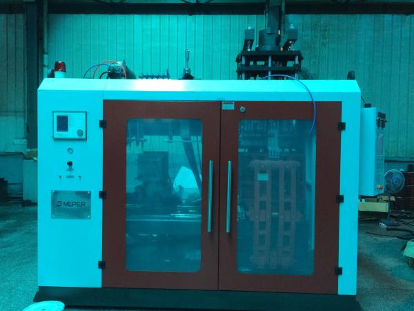 Fully Automatic Blow Molding Machine 1L lubrication oil container with defleshing and IML