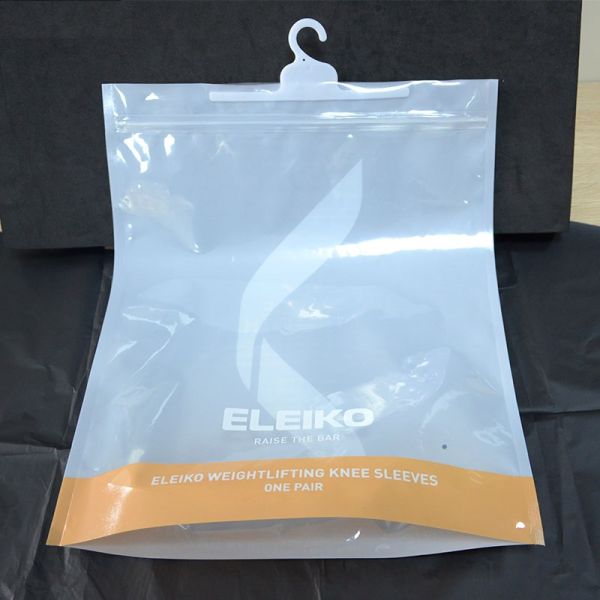 200 Micron Plastic Zipper Packing Bags With Bottom Gusset