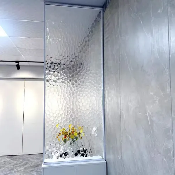 Diamond Water Cube 9mm Ultra Transparent Anti Collision Decorative Display Case Glass Panel Retail Space
