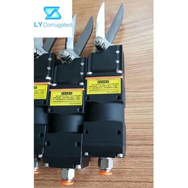 Нож для разрезания Earloop ножниц аксессуаров 116cm2 машины маски пневматический