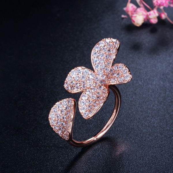 Fashion Flower Finger Ring Band Dazzling Brilliant CZ Stone Flower Ring  Setting Classic Wedding Ring Anniversary Gift