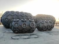 Diameter From 0.5m To 4.5m Pneumatic Rubber Fender Deflection 60%