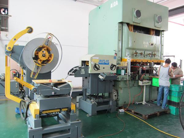 3 In 1 Decoiler Straightener Feeder , Sheet Metal Leveling High Speed Feeder