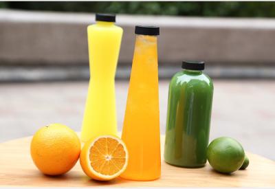 Colored Clear Plastic Bottles with screw cap , PET beverage drinking water bottle for food packaging