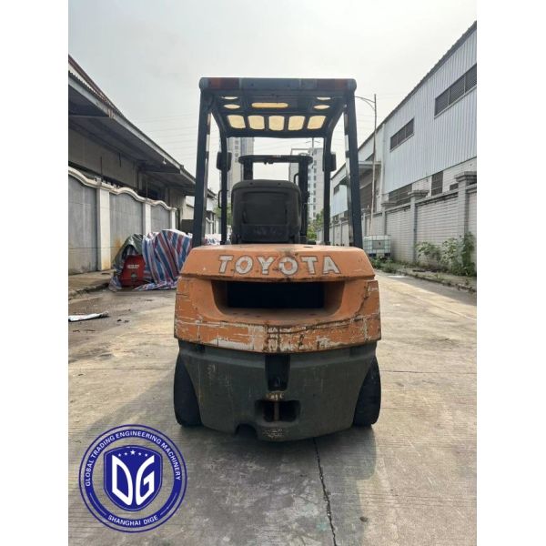 2.5t 8FDA25 Toyota Подержанный вилочный погрузчик Мощный использованный вилочный погрузчик Гидравлическая машина