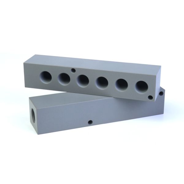 Peinture de pièces médicales rotatives