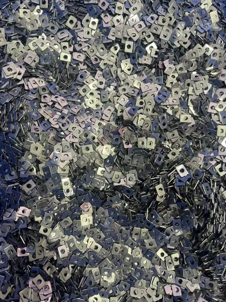 高精度方形プレスフィット・クリンチナッツ