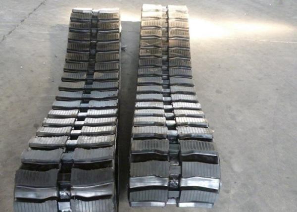 Construction Machinery Excavator Rubber Tracks 320 X 106 X 39mm Fit Bobcat