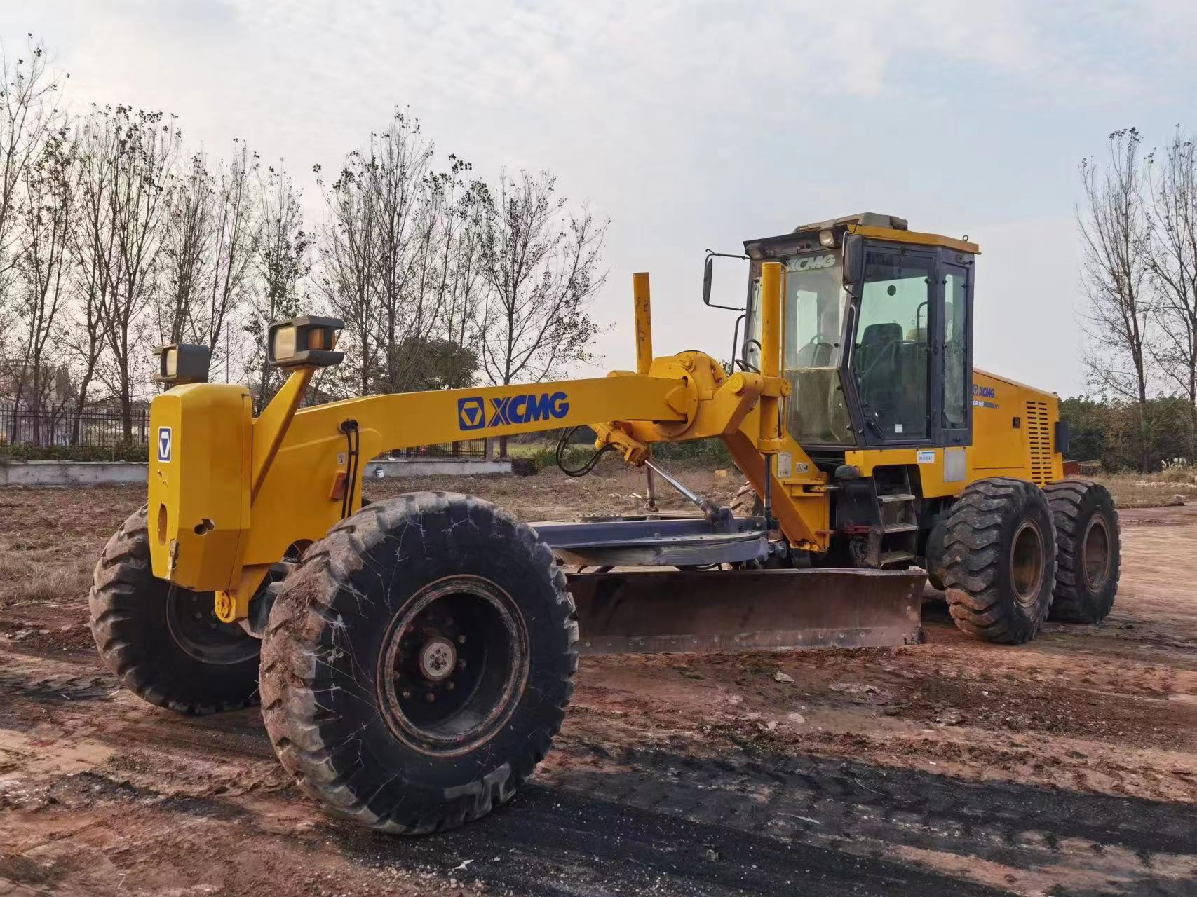 Грейдер мотора XCMG GR180 используемый колесом 15 тонн 142/2050