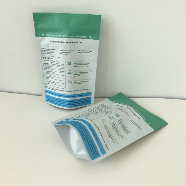 A folha de alumínio levanta-se o saco do petisco do zíper que empacota Digitas impressa