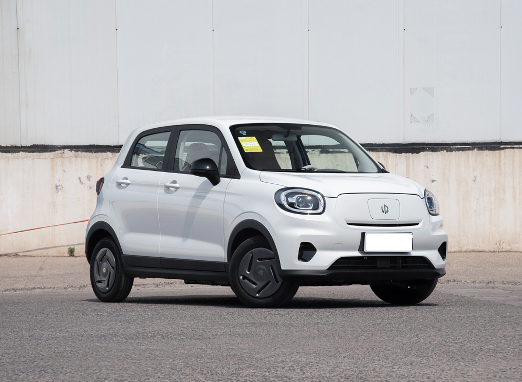 Leapmotor T03 Mini EV Car для взрослых 280 км Дальность 5 дверей 5 мест Седан 4780 * 1905 * 1675 мм