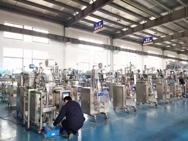 380V Electric Output Vertical Automatic Packaging Machine With Three Side Seal