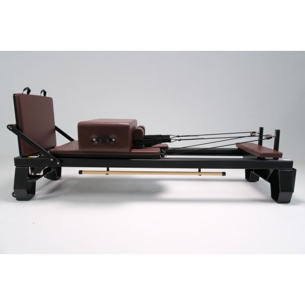 Compact Metal Pilates Reformer U+PL025G Connected Agile Certified 2310 × 730 × 865 mm