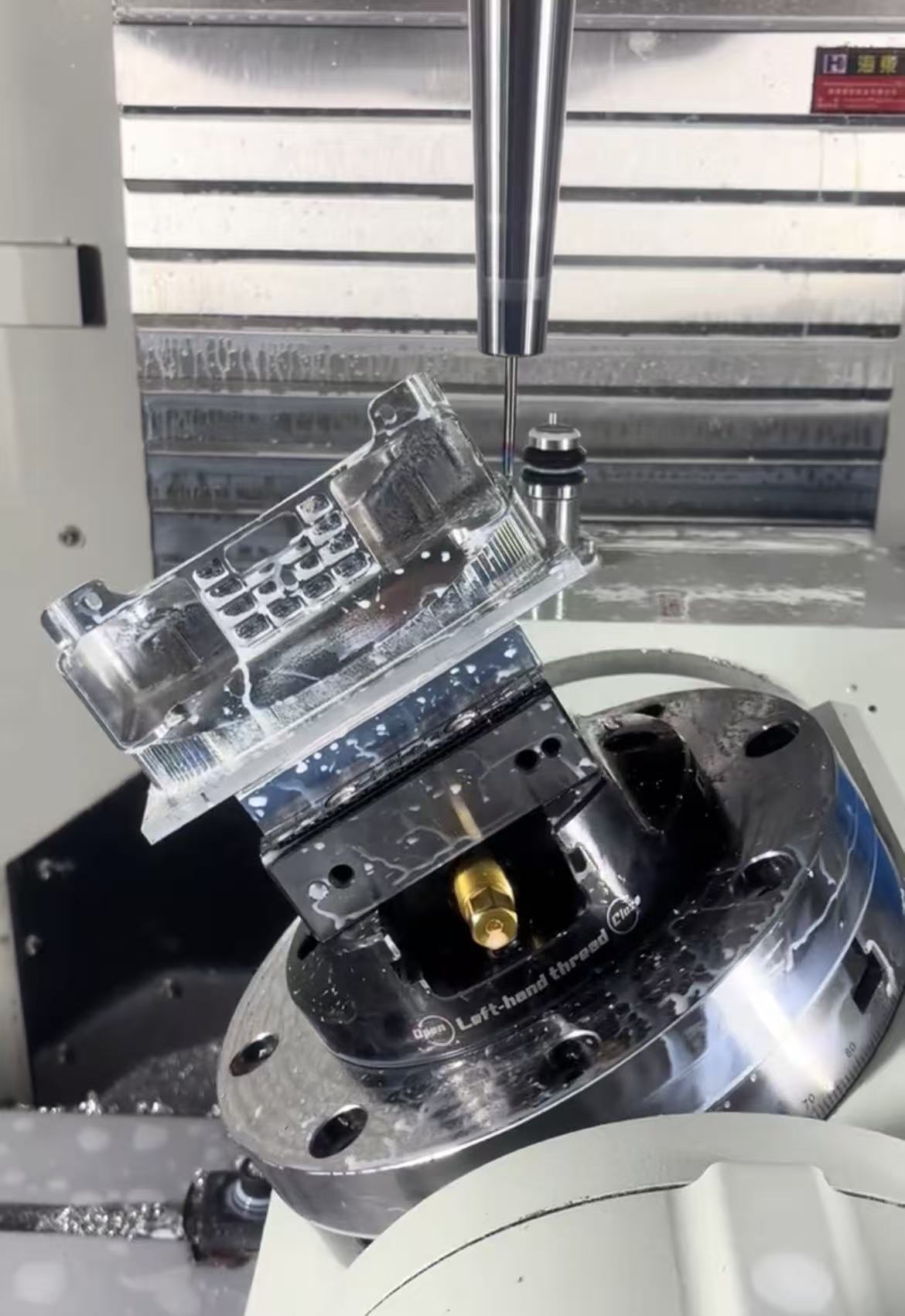 Precision CNC machining of precision robot structural components