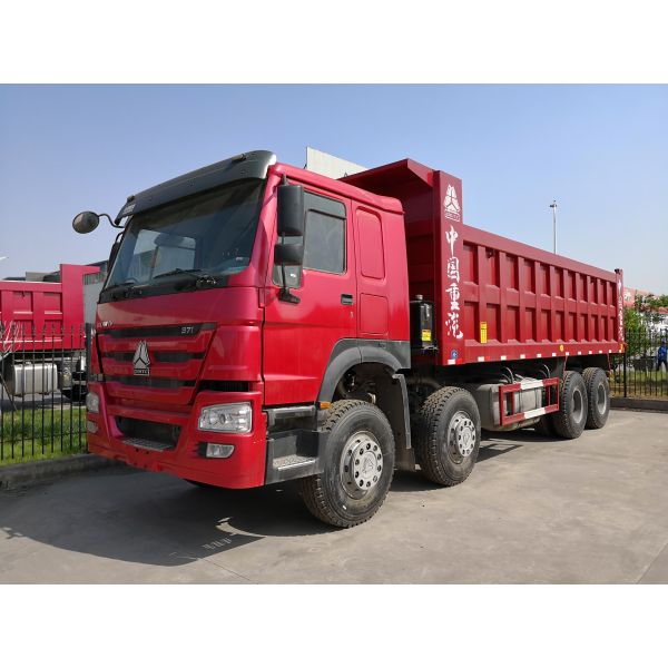 HOWO Heavy Duty Dump Truck 12 Tyres 371 Hp 12 Wheel 8x4 Tipper Truck