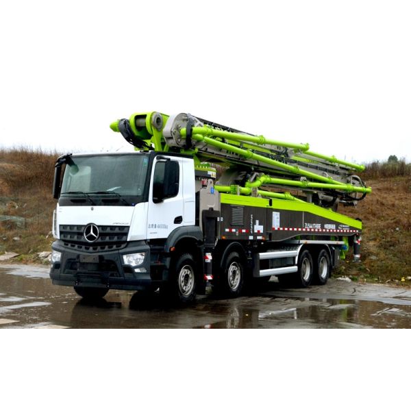 Benz 4Axles Шасси Бетонное оборудование грузовик Монтированный 59M 62M Цемент бетонный насос грузовик