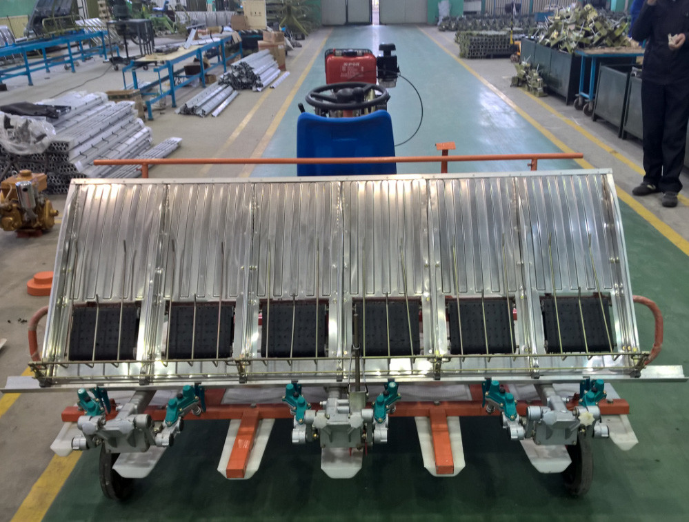 Одиночная машина Transplanter неочищенных рисов руки 3.68kw 4mu/H