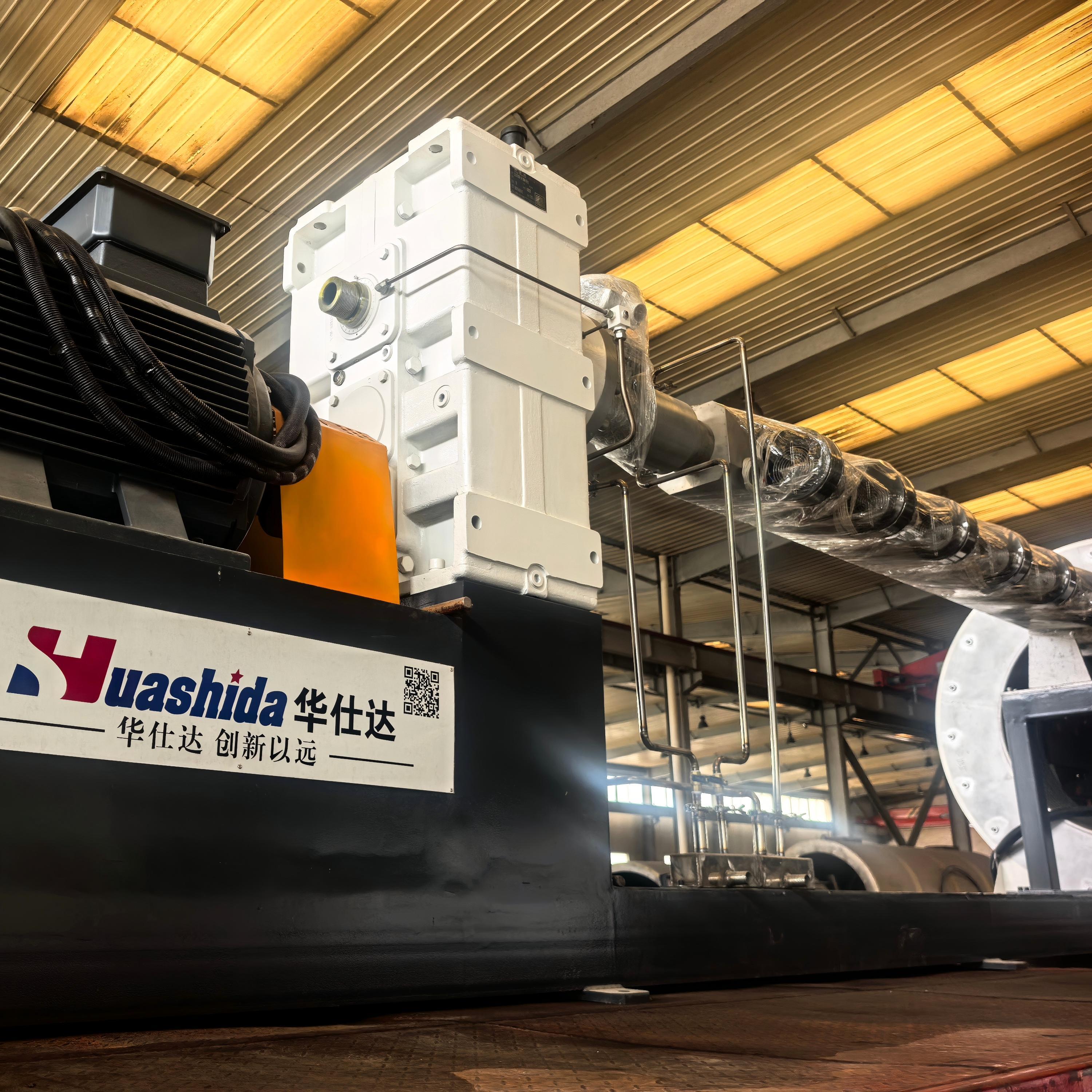 High-Efficiency PE Insulated Pipe Manufacturing Line with Vacuum Calibration