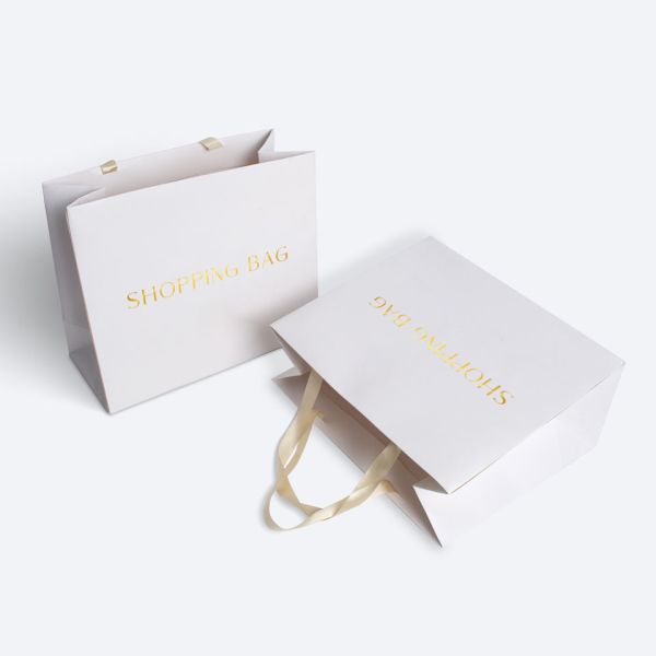 Artisanat Taille personnalisée Blanc Noir Luxe Cadeau Shopping Sac en papier de bijoux avec poignées