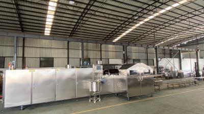Linha de produção do cone de gelado da fábrica 7000pcs/H do alimento de petisco