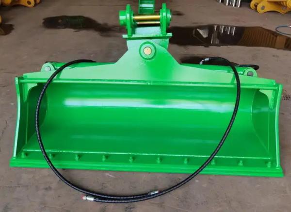 Hydraulic Excavator Tilting Bucket 5T 1500mm NM360/400 Material